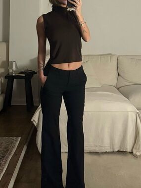 The Source Unknown Scalloped Sleeveless Turtleneck
